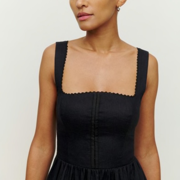 NWT Reformation Tagliatelle Linen Dress Black - Picture 3 of 7